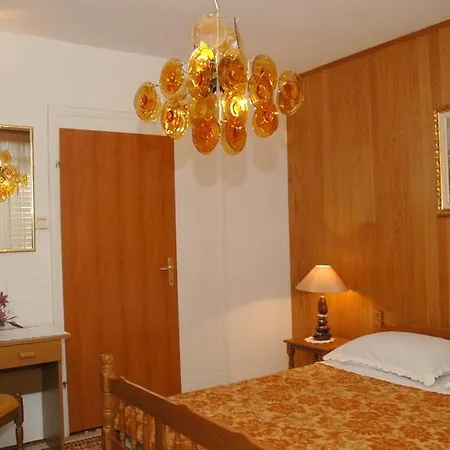 Pensionat Mimas Rab Town